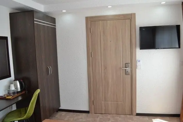 Balkonlu Çift Kişilik Oda