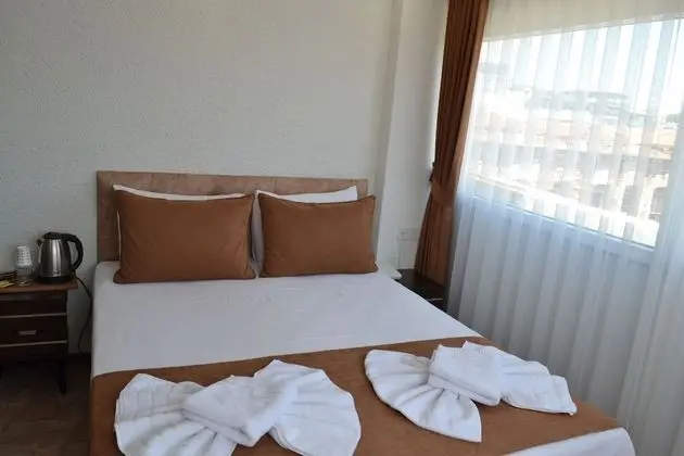 Classic Tek Büyük Yataklı Oda, 1 Çift Kişilik Yatak, Balkon/Veranda, Şehir Manzaralı