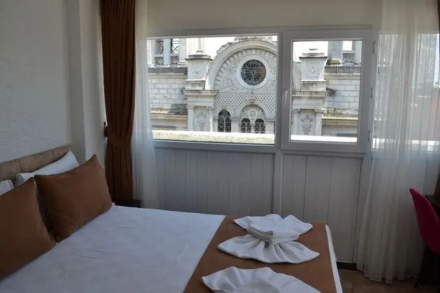Classic Tek Büyük Yataklı Oda, 1 Çift Kişilik Yatak, Balkon/Veranda, Şehir Manzaralı