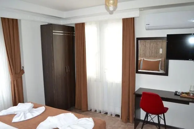 Standard Üç Kişilik Oda, Balkon/Veranda