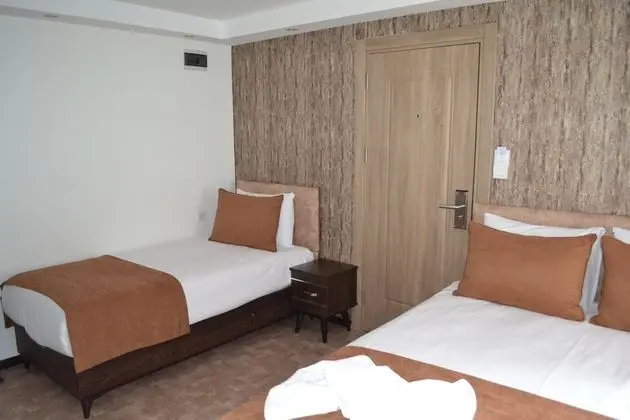 Standard Üç Kişilik Oda, Balkon/Veranda