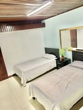 Ortak Ranzalı Oda, Ortak Banyo