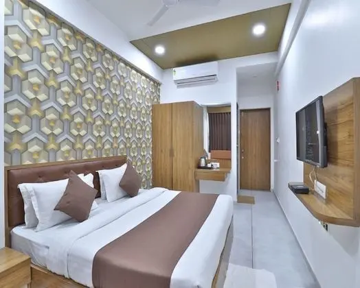 Deluxe Tek Büyük Yataklı Oda