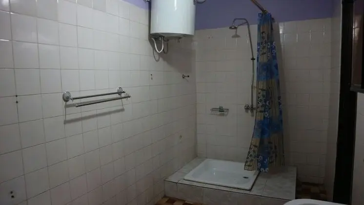İki Ayrı Yataklı Oda, 1 Yatak Odası