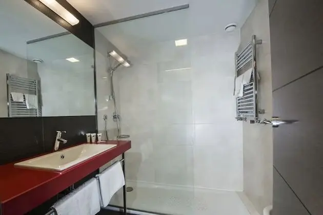 Standard Büyük Yataklı Tek Kişilik Oda