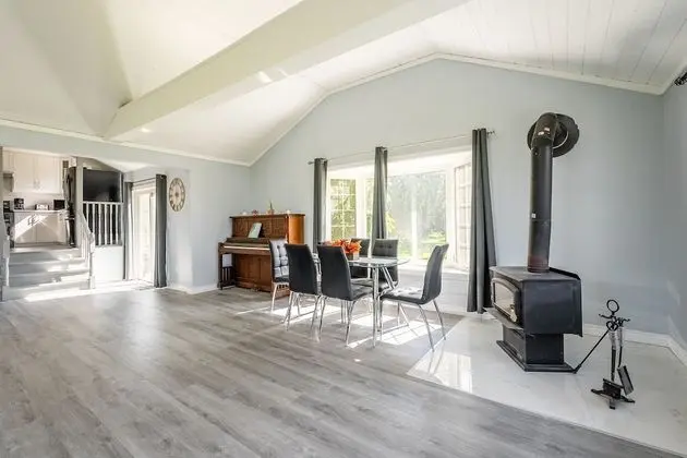 Design Kulübe, Sıcak Su Havuzu, Göl Kenarı