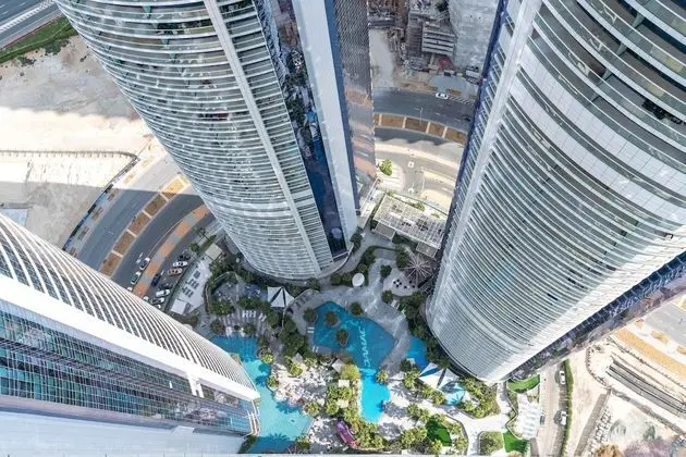 Grand Apart Daire, 2 Yatak Odası, Mutfak, Havuz Manzaralı