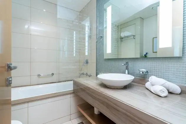 Grand Apart Daire, 2 Yatak Odası, Mutfak, Havuz Manzaralı