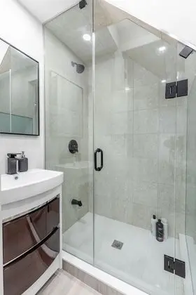 Design Apart Daire, 4 Yatak Odası, Sigara İçilmez, Sıcak Su Havuzu
