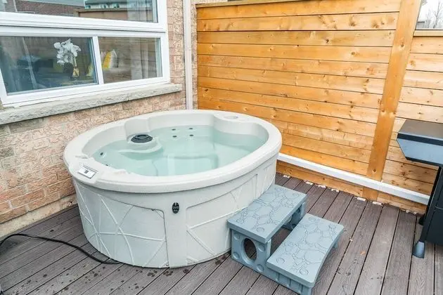 Comfort Sıra Ev, 3 Yatak Odası, Sıcak Su Havuzu
