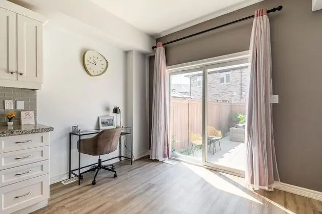 Deluxe Sıra Ev, 5 Yatak Odası, Sıcak Su Havuzu, Göl Kenarı