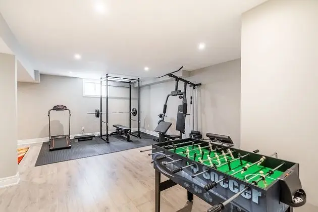 Deluxe Sıra Ev, 5 Yatak Odası, Sıcak Su Havuzu, Göl Kenarı
