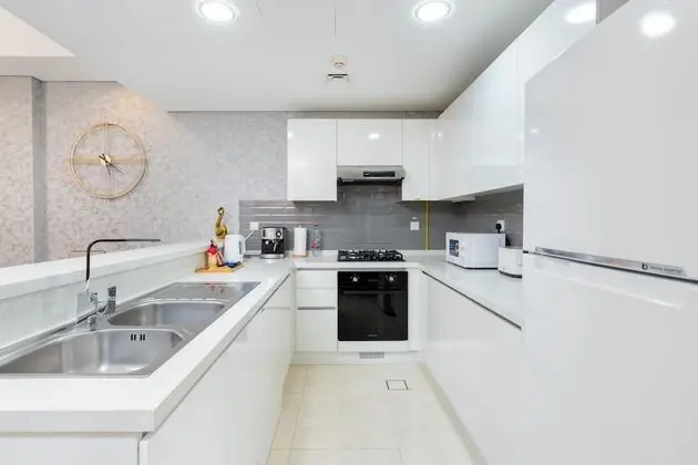 Superior Apart Daire, 1 Yatak Odası, Balkon, Kısmi Göl Manzaralı