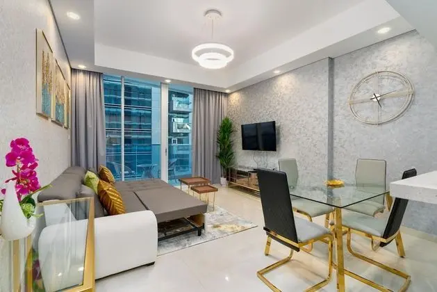 Superior Apart Daire, 1 Yatak Odası, Balkon, Kısmi Göl Manzaralı