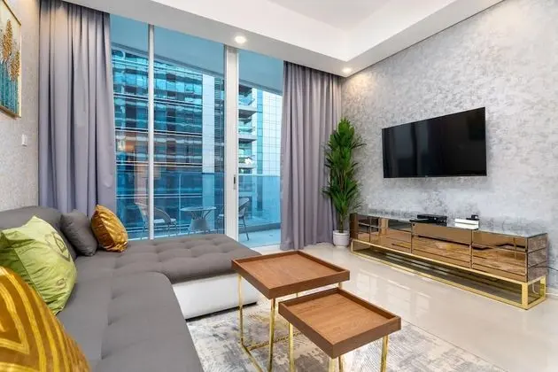 Superior Apart Daire, 1 Yatak Odası, Balkon, Kısmi Göl Manzaralı