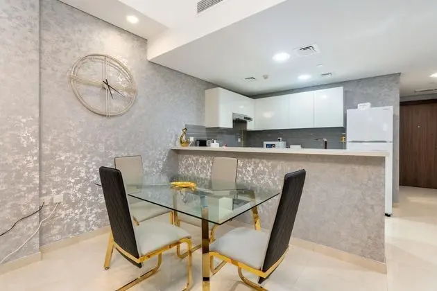 Superior Apart Daire, 1 Yatak Odası, Balkon, Kısmi Göl Manzaralı