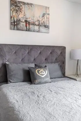Luxury Sıra Ev, 5 Yatak Odası, Sıcak Su Havuzu