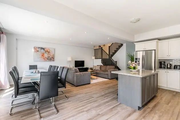 Luxury Sıra Ev, 5 Yatak Odası, Sıcak Su Havuzu