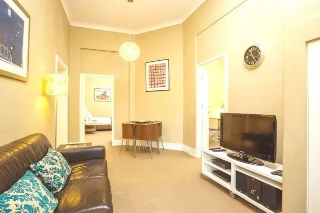 Apart Daire, 2 Yatak Odası (Six People-South Side)