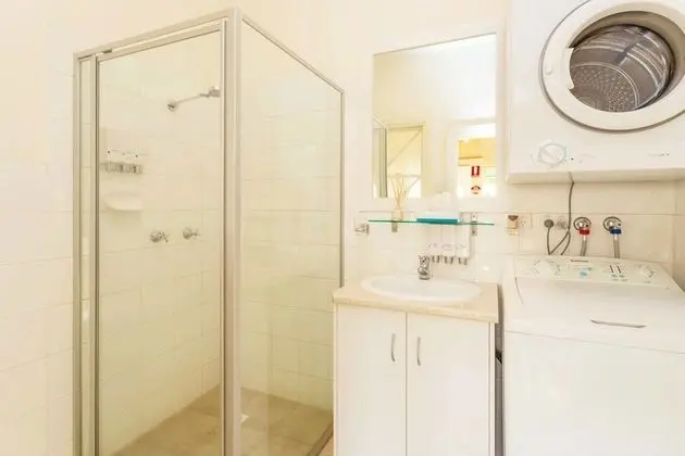 Apart Daire, 2 Yatak Odası (Six People-South Side)