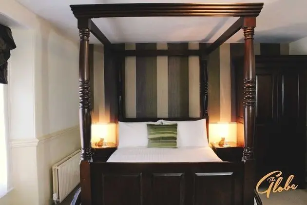 Tek Büyük Yataklı Oda, Banyolu/Duşlu (Four Poster )