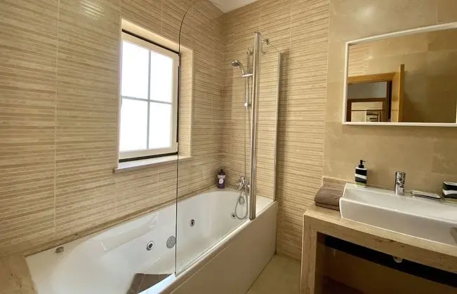 Villa, 4 Yatak Odası, Kişiye Özel Havuzlu, Havuz Manzaralı