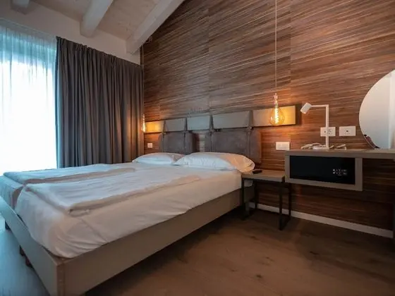 Tek Büyük veya İki Ayrı Yataklı Oda, Balkon