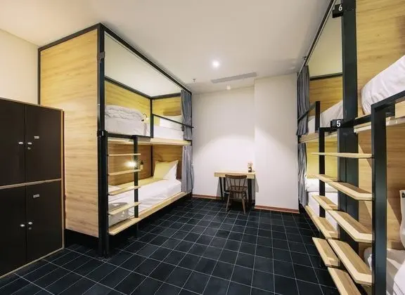 Ortak Ranzalı Oda, Karma Ranzalı Oda (Bed in 6-Bed (No Window))
