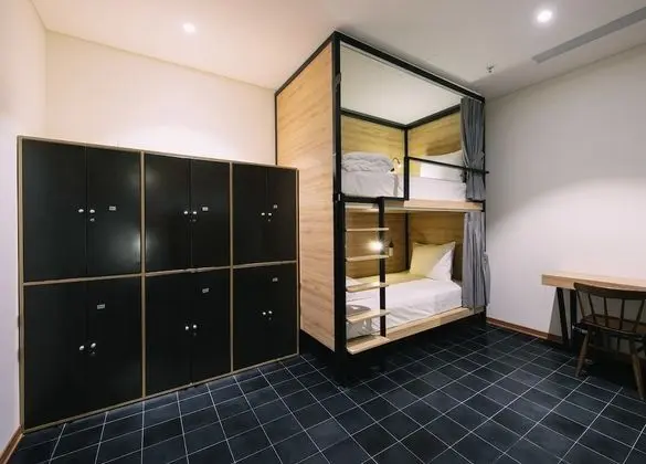 Ortak Ranzalı Oda, Karma Ranzalı Oda (Bed in 6-Bed (No Window))