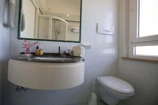 Standard Tek Büyük veya İki Ayrı Yataklı Oda