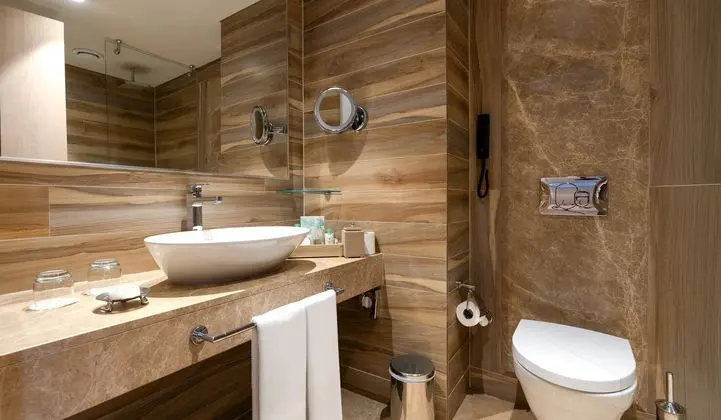 https://images.etstur.com/imgproxy/resize/2560x1440/files/images/hotelImages/etsrooms/50/Gloria_Golf_Resort_20241106121119_4.jpg