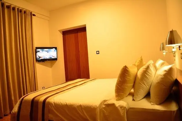 Deluxe Oda, 1 En Büyük (King) Boy Yatak