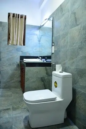 Deluxe Oda, 1 En Büyük (King) Boy Yatak