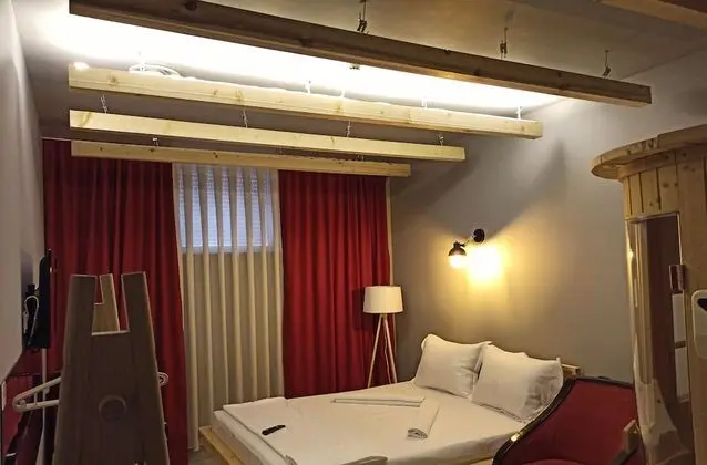 Design Tek Büyük Yataklı Oda