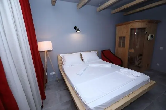 Design Tek Büyük Yataklı Oda