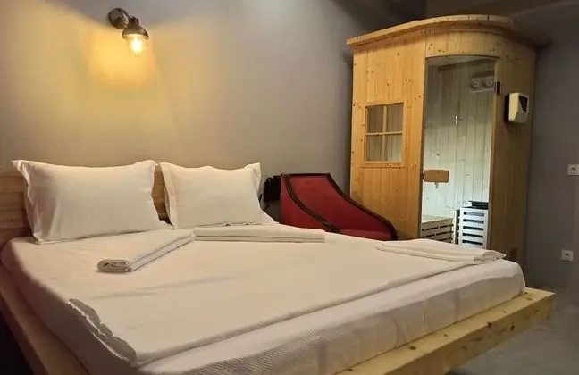 Design Tek Büyük Yataklı Oda