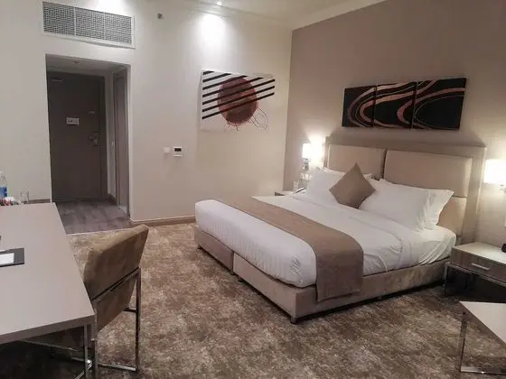 Deluxe Tek Büyük Yataklı Oda