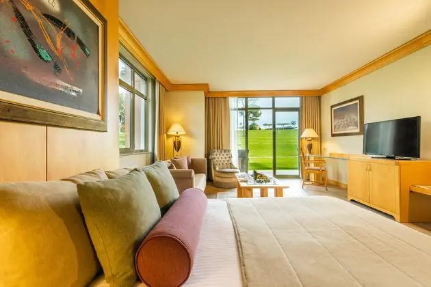 https://images.etstur.com/imgproxy/resize/2560x1440/files/images/hotelImages/etsrooms/51/Gloria_Verde_Resort_20250127102318_3.jpg