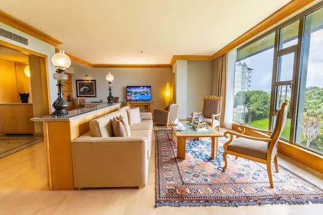 https://images.etstur.com/imgproxy/resize/2560x1440/files/images/hotelImages/etsrooms/51/Gloria_Verde_Resort_20250127102648_0.jpg