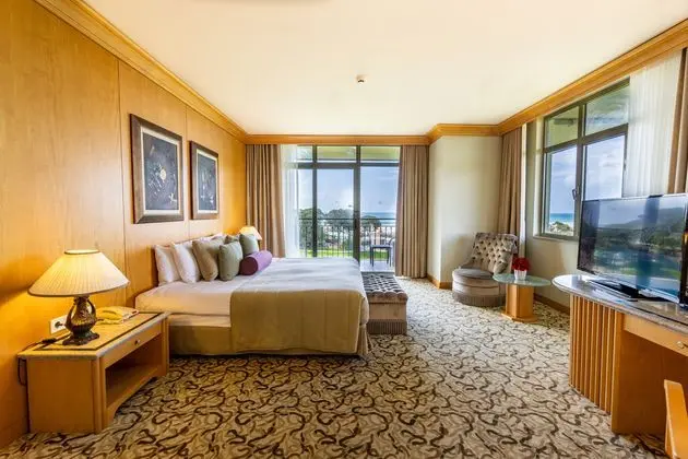 https://images.etstur.com/imgproxy/resize/2560x1440/files/images/hotelImages/etsrooms/51/Gloria_Verde_Resort_20250127102710_0.jpg