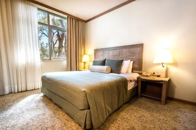 https://images.etstur.com/imgproxy/resize/2560x1440/files/images/hotelImages/etsrooms/51/Gloria_Verde_Resort_20250127102931_3.jpg