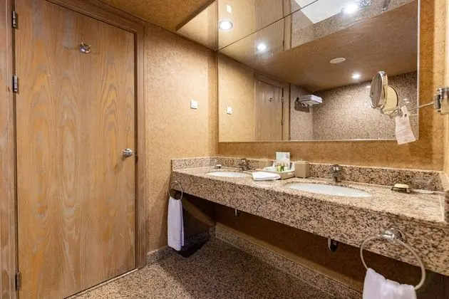 Select Villa
