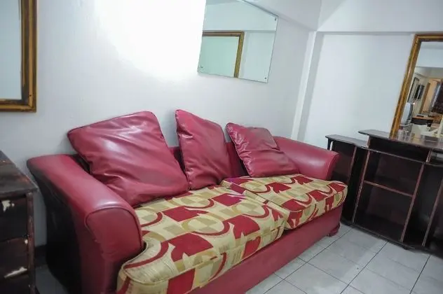 Ortak Ranzalı Oda, Birden Çok Yatak, Sigara İçilmez