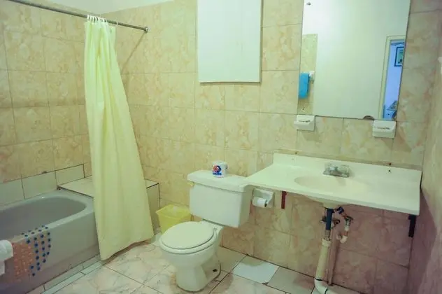 Ortak Ranzalı Oda, Birden Çok Yatak, Sigara İçilmez