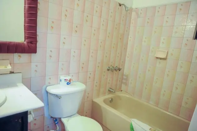 Ortak Ranzalı Oda, Birden Çok Yatak, Sigara İçilmez