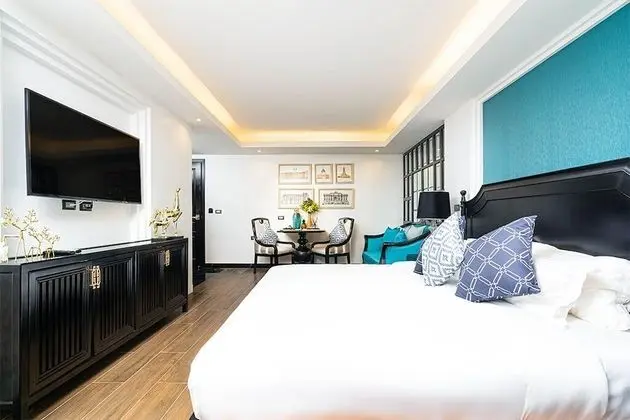 Deluxe Parent-Child Room