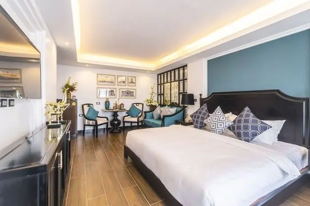 Deluxe Parent-Child Room