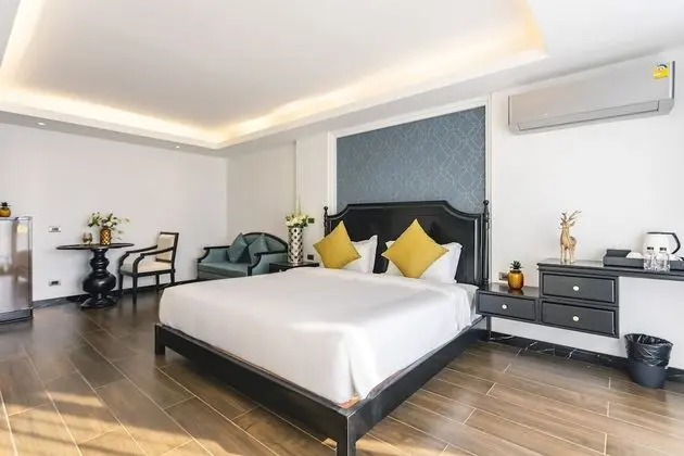 Deluxe Parent-Child Room