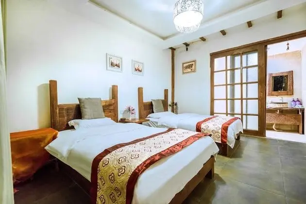 Traditional İki Ayrı Yataklı Oda