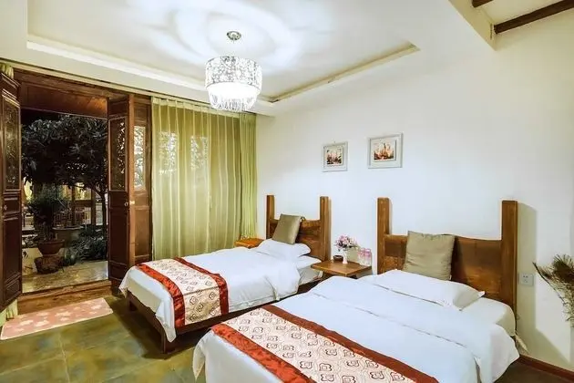 Traditional İki Ayrı Yataklı Oda